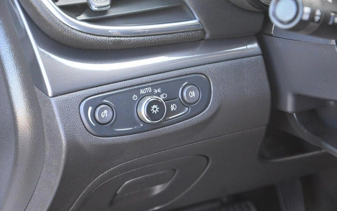 Opel Mokka cena 69900 przebieg: 120683, rok produkcji 2018 z Łomża małe 562